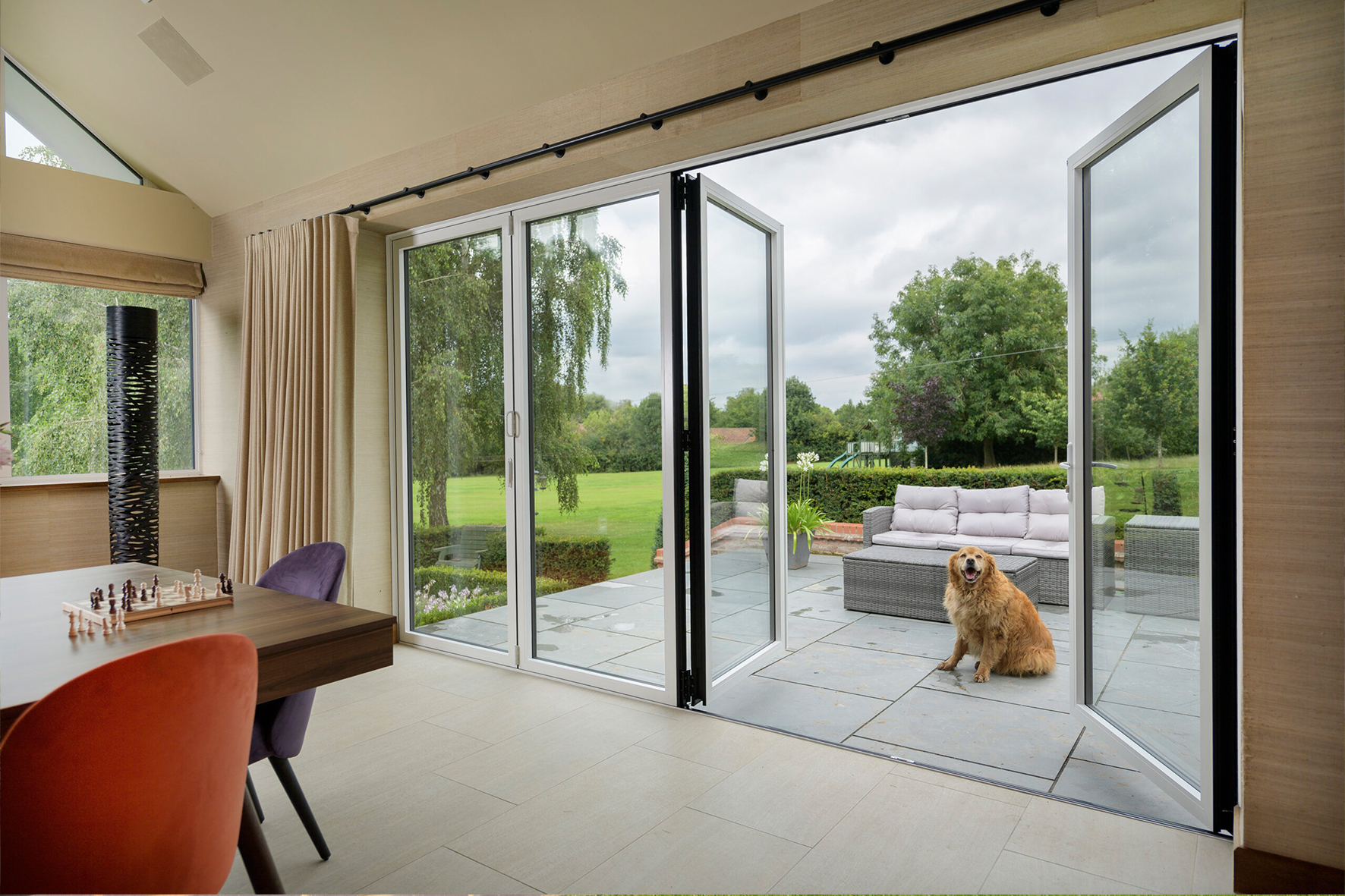 Indoor-outdoor living