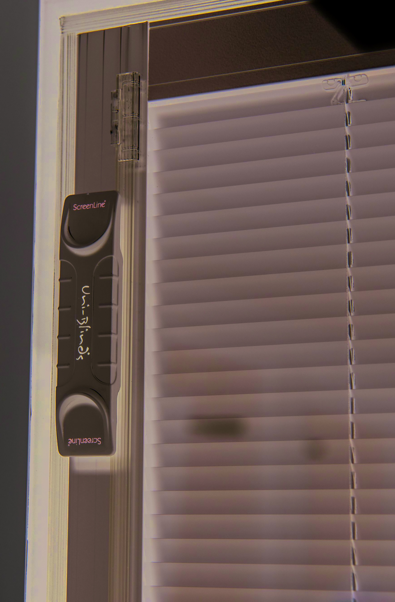 The latest integral blind colour trends