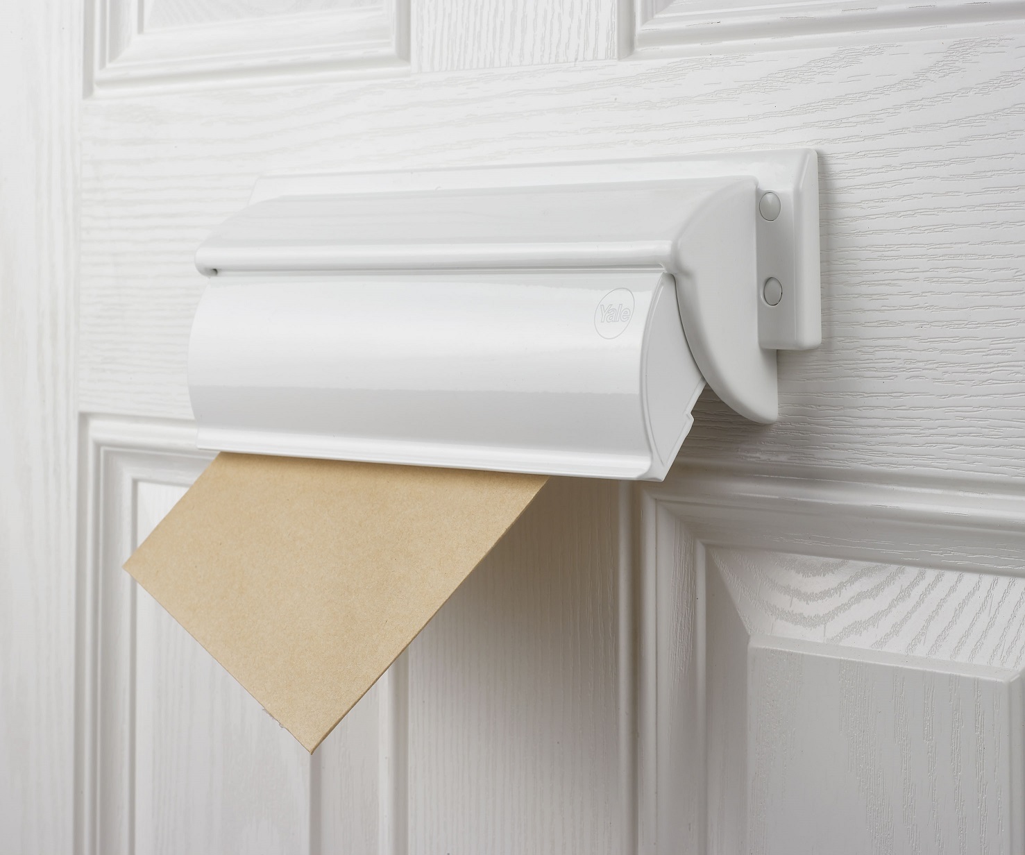 Yale’s Postmaster Professional TS008 letterplate